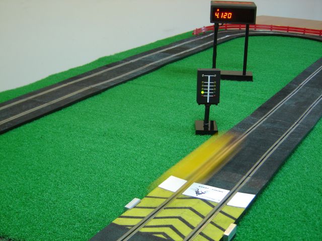 Slot.Car.Singles.Mode.jpg